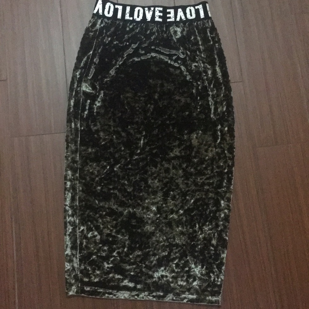 Super cute fall skirt